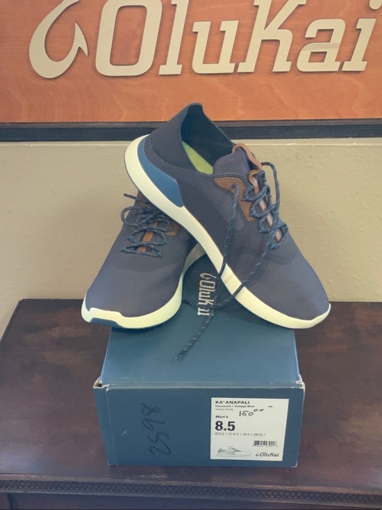 OluKai Other - OluKai Men’s Navy and Brown KaʻAnapali Lightweight Lace-Up Sneakers